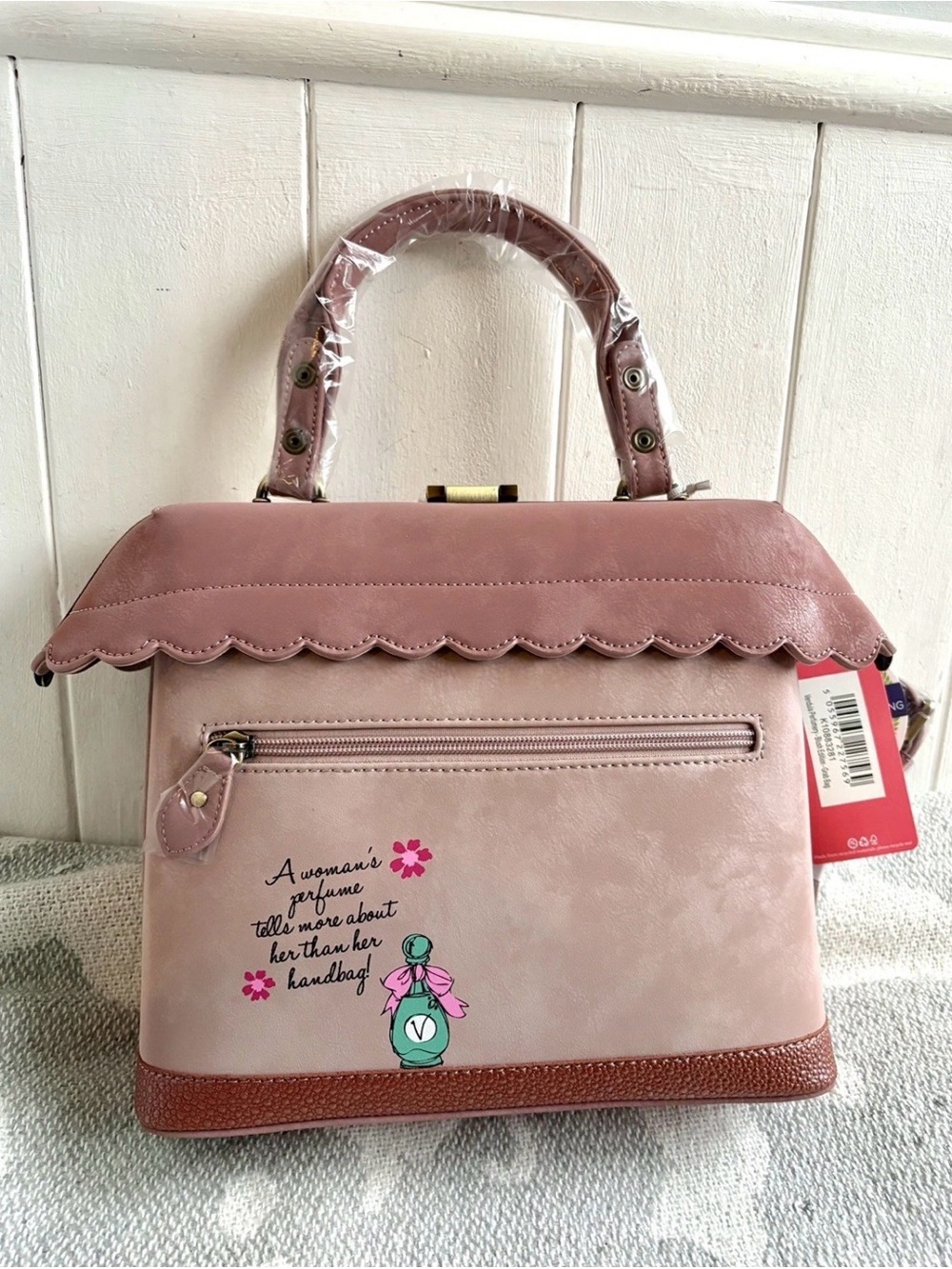 Vendula London Discontinued Perfumery Blush 2nd Edition Grab Bag Long Strap NWT - Picture 2 of 4